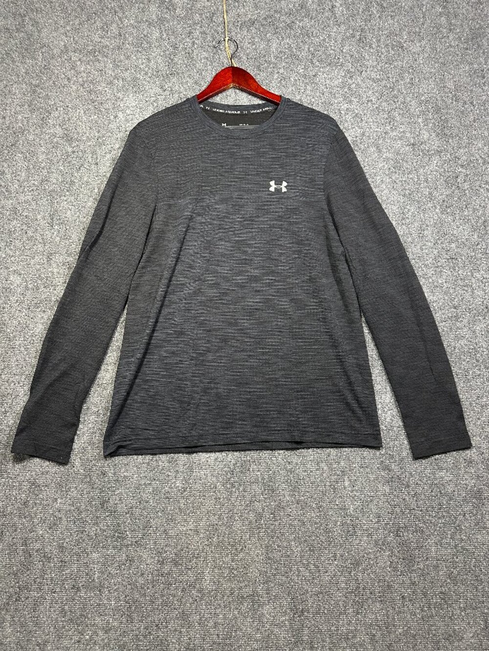 Under Armour Tee Shirt Mens Large Fitted Heat Gear Black Long Sleeve Logo
